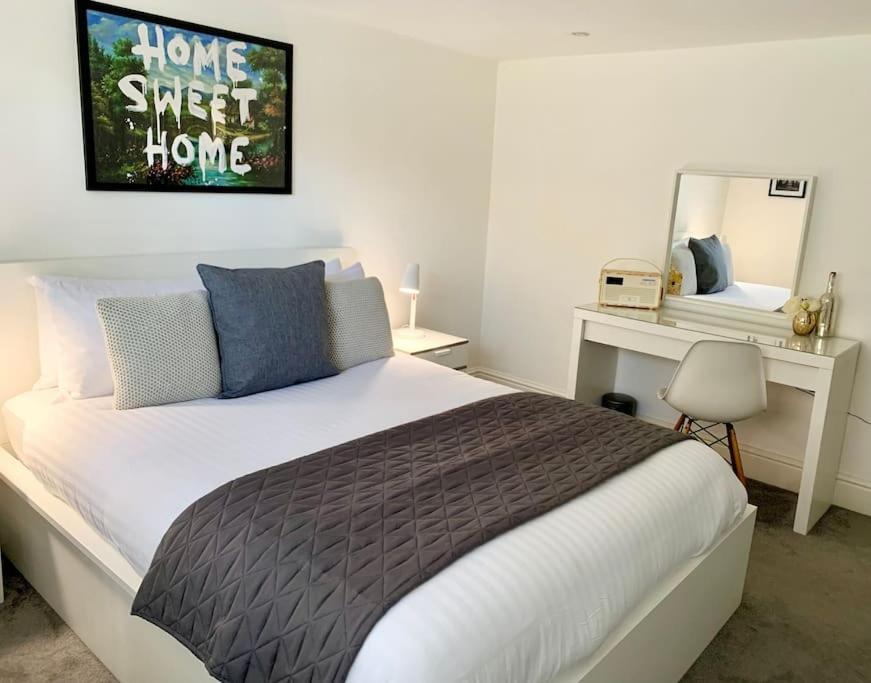 Modern, Period Property With Parking - Located Near Uni, Hospital & Town Centre レディング エクステリア 写真